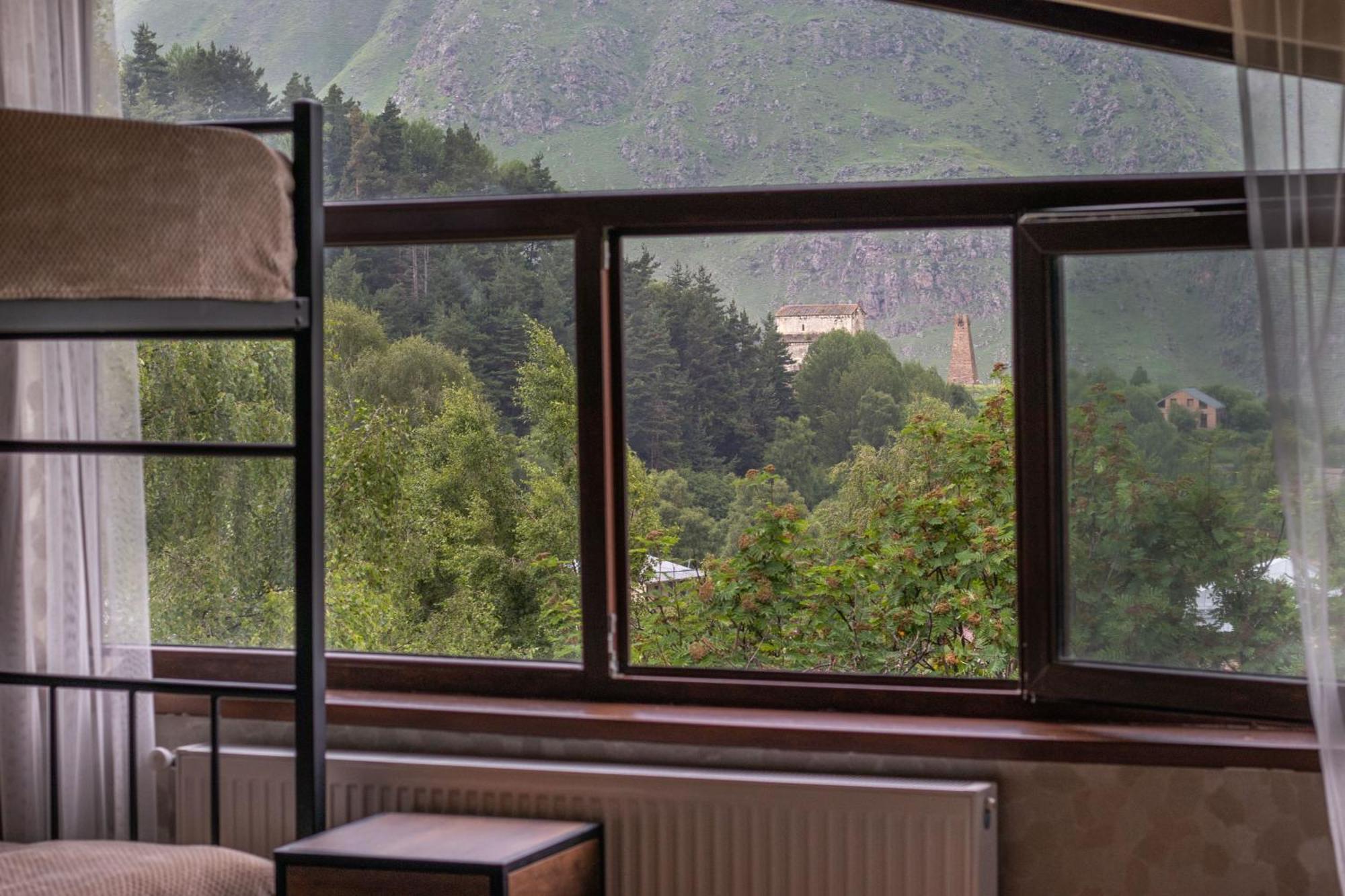 Hotel Garemta Kazbegi Exterior foto